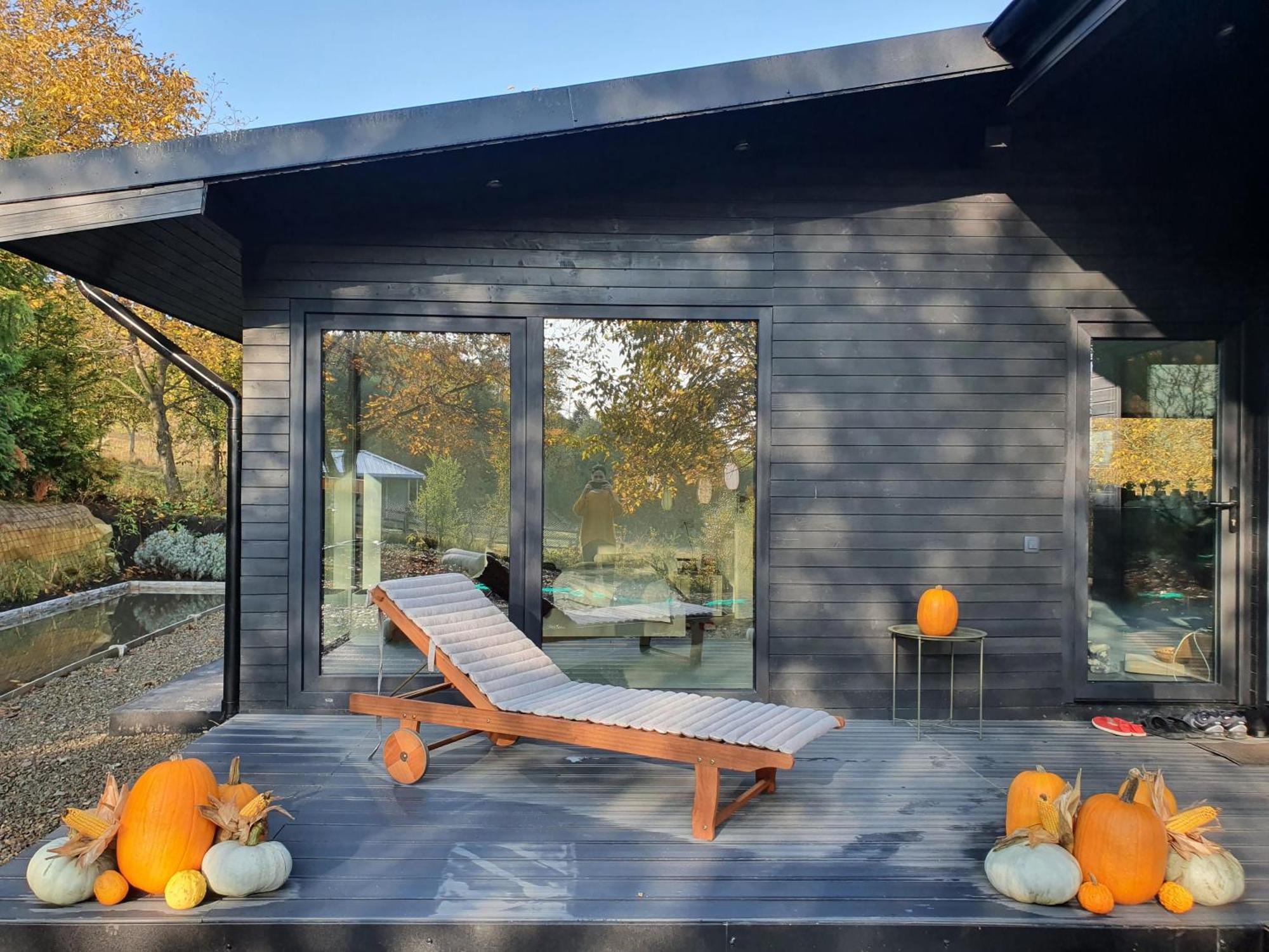 Izvoarele  Black Walnut House With Indoor Outdoor Fireplace מראה חיצוני תמונה