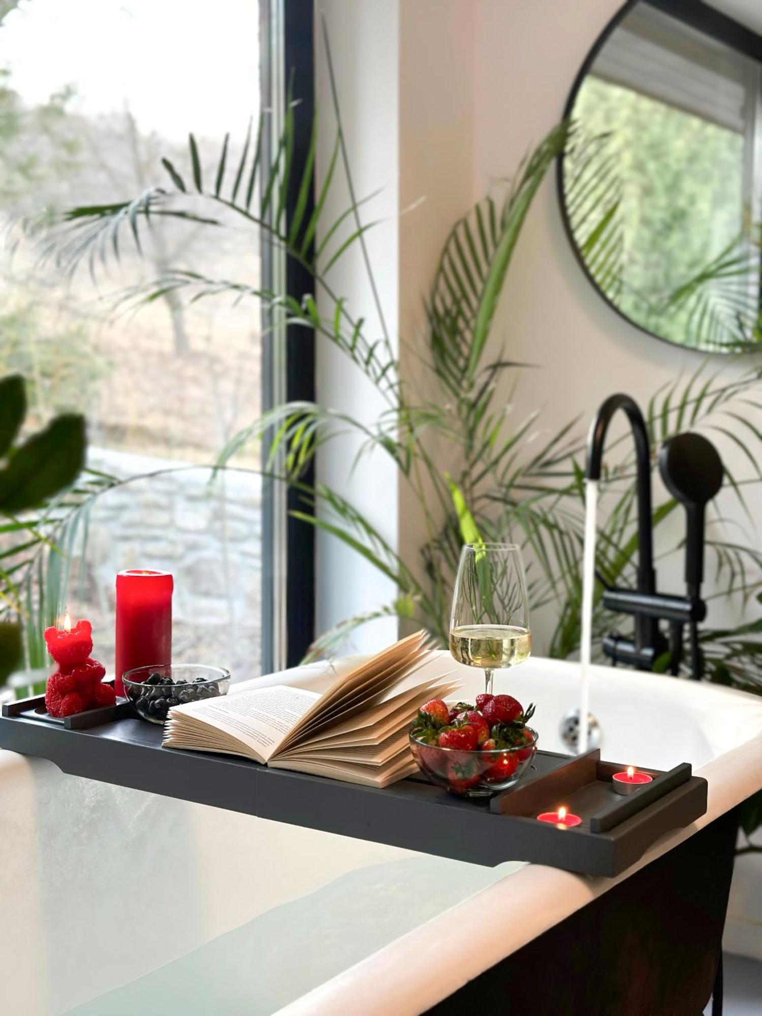 Izvoarele  Black Walnut House With Indoor Outdoor Fireplace מראה חיצוני תמונה